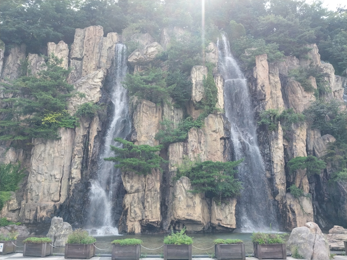 수봉공원 인공폭포(상) 사진