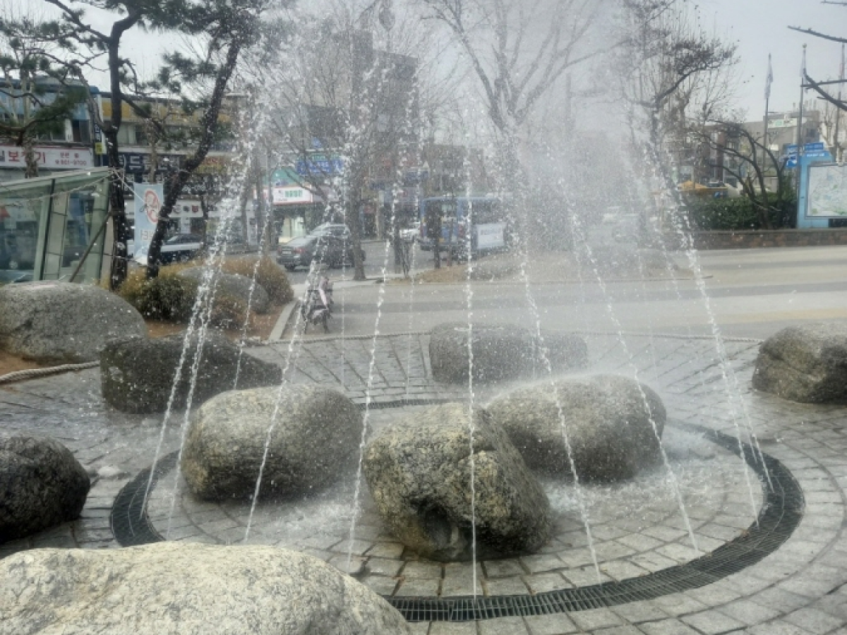 옛시민쉼터 바닥분수